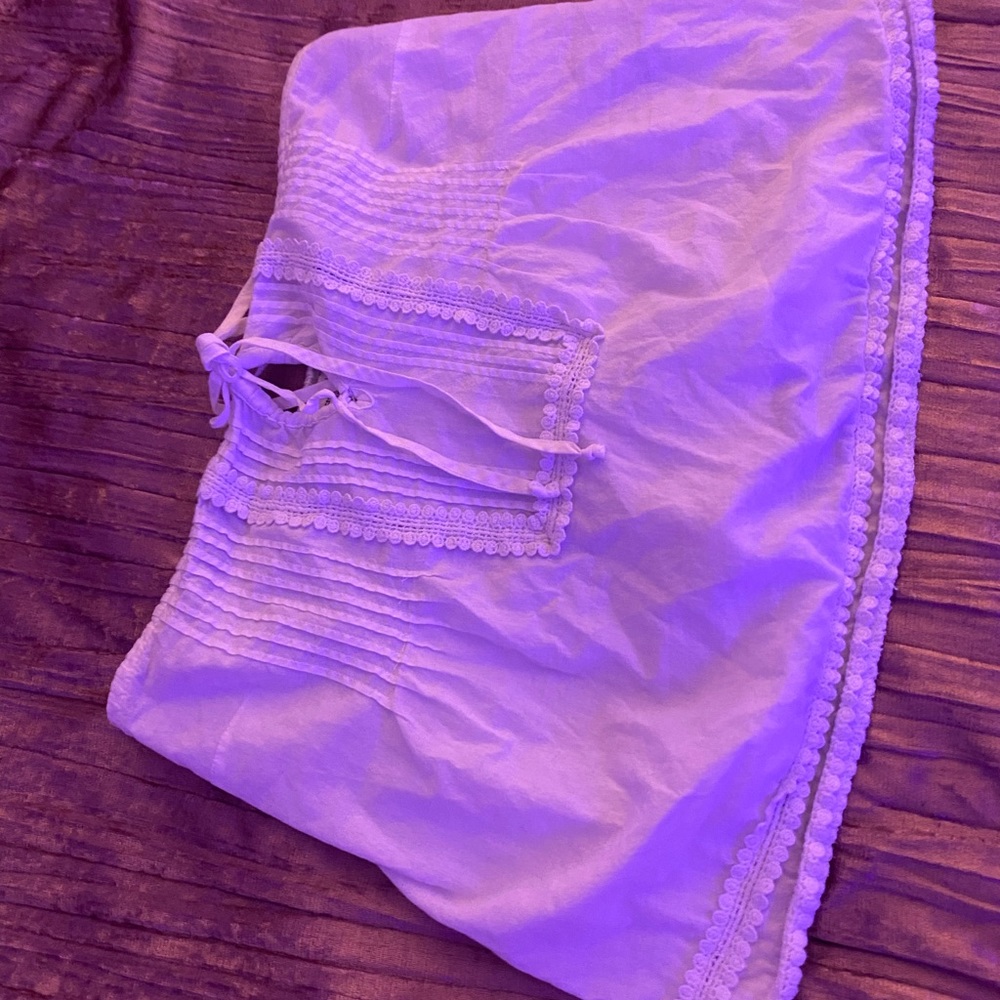 Strapless top